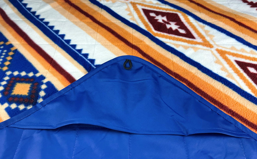 DOWN UNDER OUTDOORS Waterproof 350 GSM Fleece or Sherpa Stadium Blanket