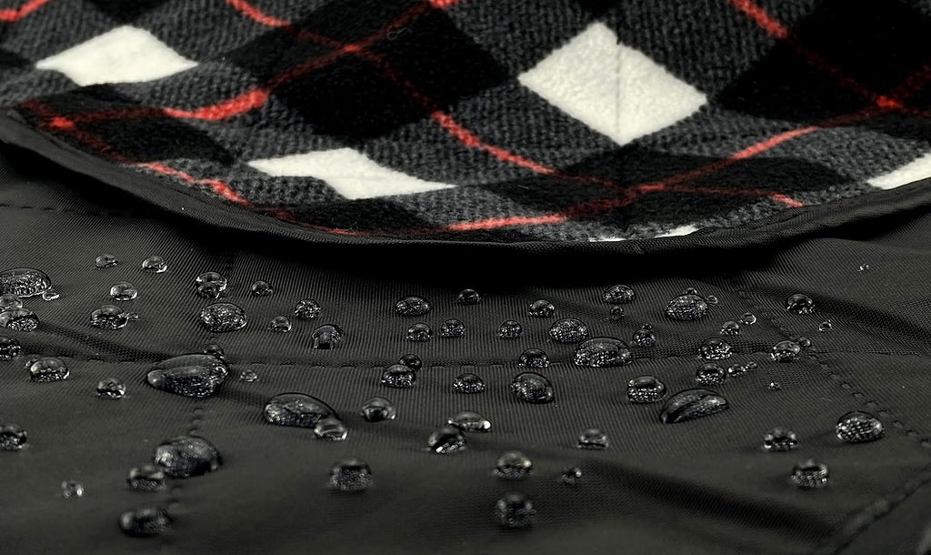 DOWN UNDER OUTDOORS Waterproof 350 GSM Fleece or Sherpa Stadium Blanket