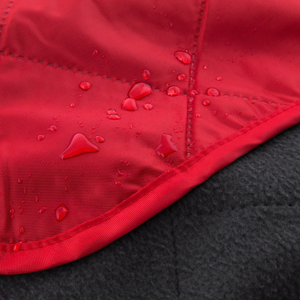 DOWN UNDER OUTDOORS Waterproof 350 GSM Fleece or Sherpa Stadium Blanket