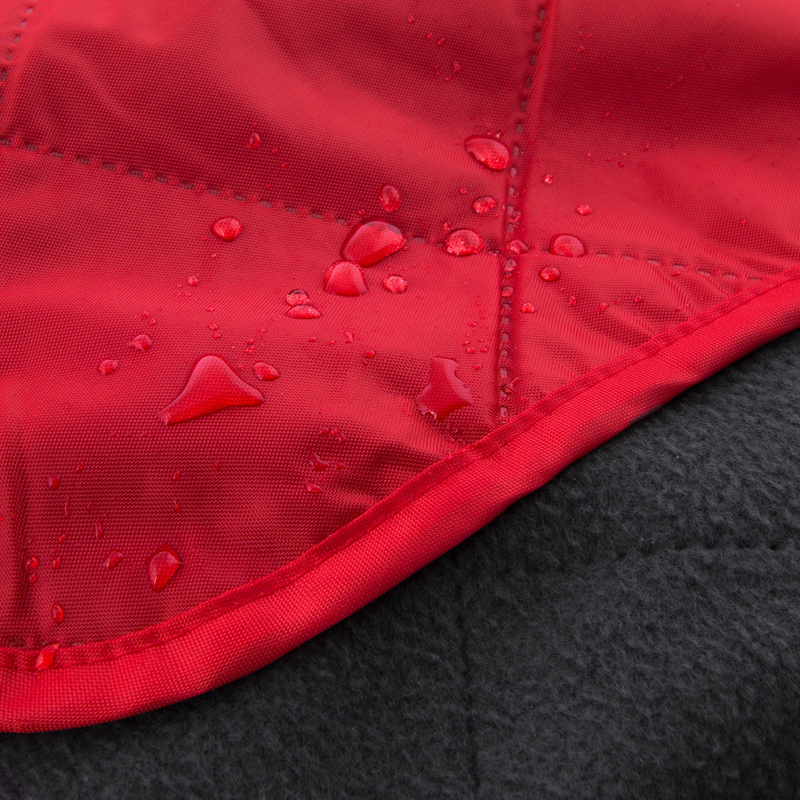 DOWN UNDER OUTDOORS Waterproof 350 GSM Fleece or Sherpa Stadium Blanket